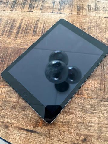 iPad Air A1475 128gb gloednieuwe staat beschikbaar voor biedingen