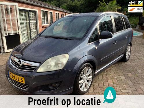 Opel Zafira 2.2 Cosmo NIEUWE APK 06-2026 7-PERS. (LEER), Auto's, Opel, Bedrijf, Te koop, Zafira, ABS, Airbags, Airconditioning