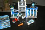 Te koop: Lego City Politiebureau 60047 met boekjes, Ophalen of Verzenden, Gebruikt, Lego