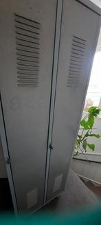Locker kast, Ophalen