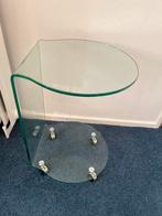 Glazen bijzettafel met wieltjes, Huis en Inrichting, Tafels | Bijzettafels, Ophalen, Minder dan 55 cm, Rond, Glas
