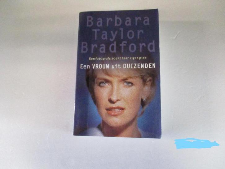 boek een vrouw uit duizenden, Boeken, Romans, Zo goed als nieuw, Ophalen of Verzenden