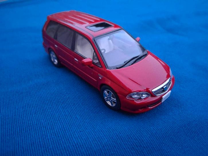 Honda Absolute rood -, Hobby en Vrije tijd, Modelauto's | 1:43, Zo goed als nieuw, Auto, Overige merken, Ophalen of Verzenden