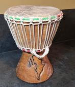 Afrikaanse hand gemaakte djembe hoog 25 cm diameter 19 cm, Muziek en Instrumenten, Percussie, Ophalen of Verzenden, Zo goed als nieuw