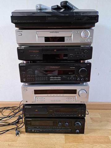 Recievers  Platenspeler  Cd Spelers  Videorecorder beschikbaar voor biedingen