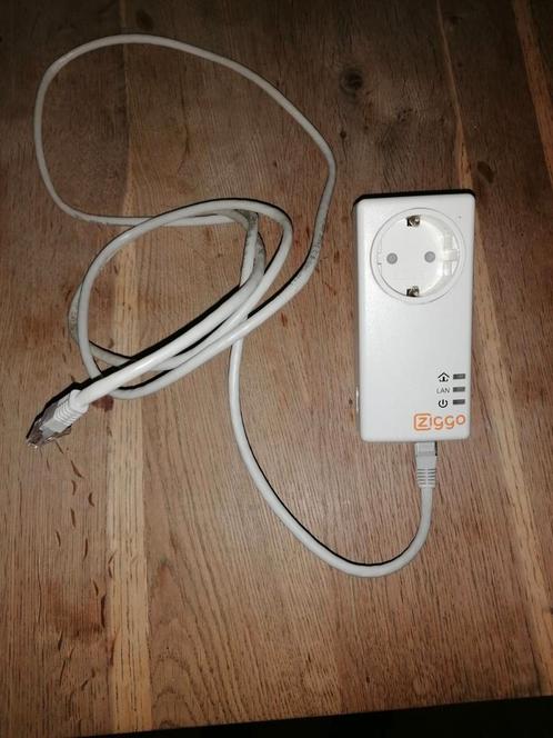 Ziggo Powerline WiFi Versterker PG-9073LG-ZG, Computers en Software, WiFi-versterkers, Gebruikt, Ophalen of Verzenden