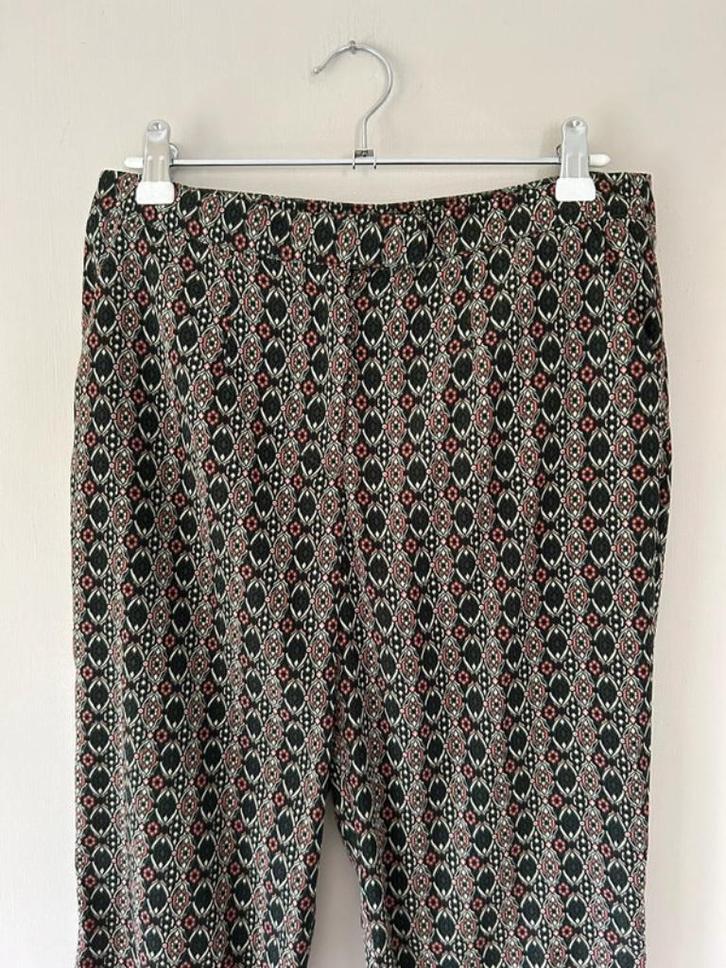 Broek met print, Kleding | Dames, Broeken en Pantalons, Zo goed als nieuw, Maat 36 (S), Zwart, Lang, Verzenden