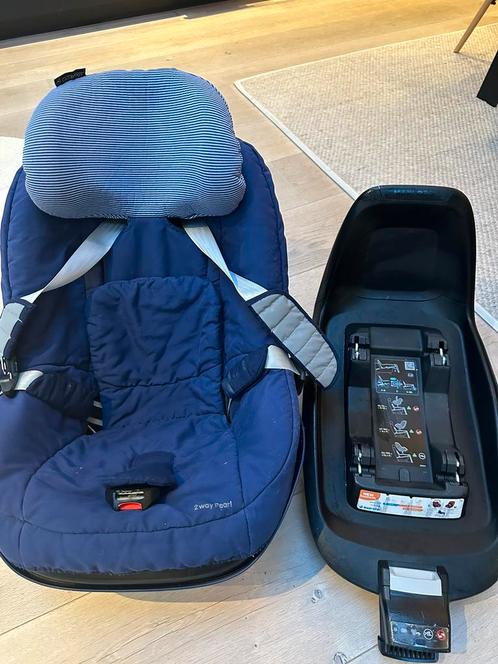 Maxi cosi 2 way fix hotsell isofix base