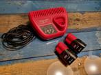 Milwaukee m12 oplader en accus, Ophalen of Verzenden, Gebruikt, Minder dan 400 watt, Overige typen