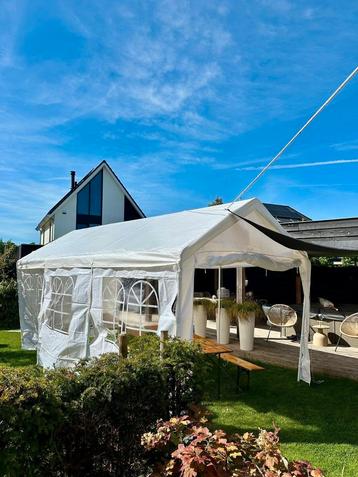 Te Huur Partytent 6x3 meter, incl bezorgen, opbouwen, tafels beschikbaar voor biedingen