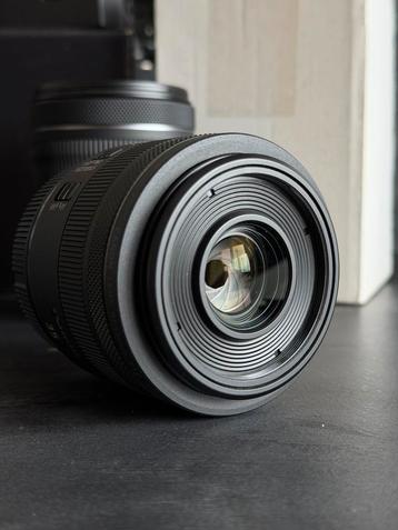(moet weg!) Canon RF 35mm f/1.8 STM Macro beschikbaar voor biedingen
