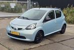 Toyota Aygo 1.0 12V Vvt-i 5DRS 2008 Blauw, Voorwielaandrijving, 68 pk, Origineel Nederlands, Handgeschakeld