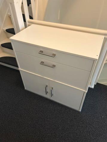 Ikea kast Effektiv 84x43x83 - afbeelding 1
