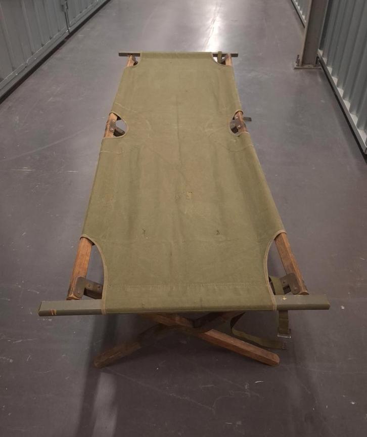 Naoorlogs Veldbed - Nette Staat, Huis en Inrichting, Slaapkamer | Bedden, Gebruikt, Eenpersoons, 70 cm of minder, 190 cm of minder