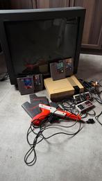 Nes actie pakket inclusief crt tv (sony trinitron), Ophalen, Gebruikt, Met 2 controllers, Met games