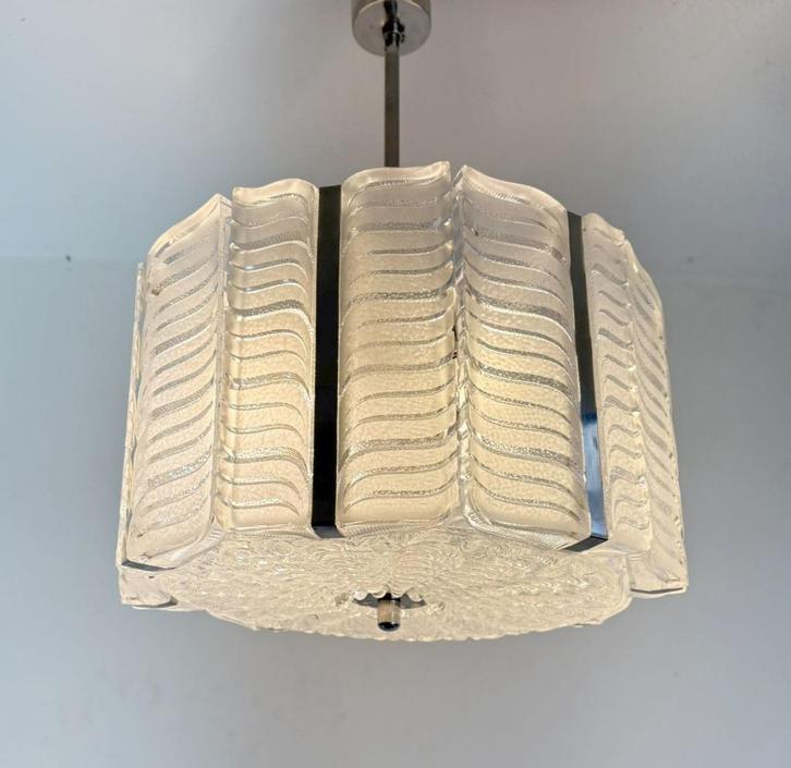 Kalmar zeventiger jaren grote hanglamp, Huis en Inrichting, Lampen | Hanglampen, Zo goed als nieuw, Minder dan 50 cm, Glas, Metaal