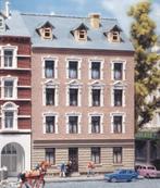 Faller: Stadshuis Nu  € 18,95 NIEUW, Hobby en Vrije tijd, Modeltreinen | N-Spoor, Overige merken, Gelijkstroom of Wisselstroom