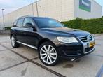Volkswagen Touareg 3.0 tdi automaat grijskenteken TOPSTAAT, Auto's, Bestelauto's, Automaat, Volkswagen, Zwart, Bedrijf