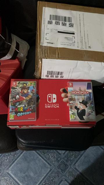 Nintendo Switch 2019 + Mario Odyssey & Monopoly beschikbaar voor biedingen
