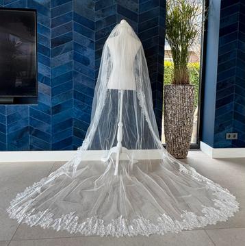 Nieuw! Cecile bruidssluier met luxe kant, 250 cm! beschikbaar voor biedingen