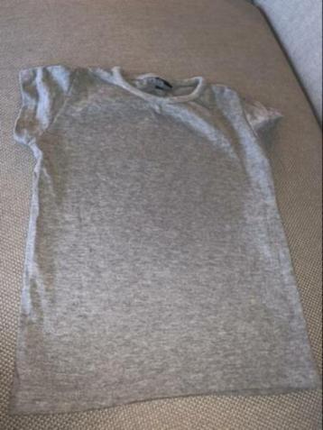 Basic grijs shirtje T-shirt grijze 128 134 beschikbaar voor biedingen