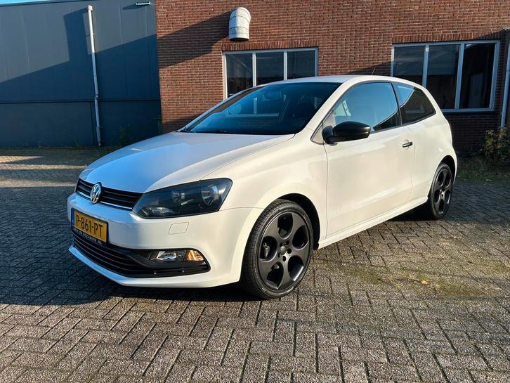 Volkswagen Polo 1.0 • 60 pk • 2-deurs • 2017 • Nieuwe APK, Auto's, Volkswagen, Particulier, Polo, Benzine, Hatchback, Handgeschakeld