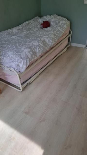 Bed + Logeerbed 90x200 