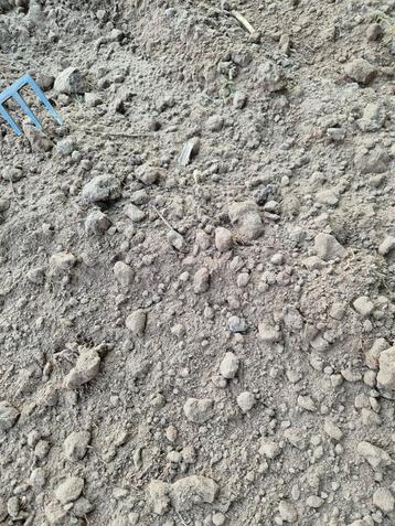 Gratis zwart zand! beschikbaar voor biedingen