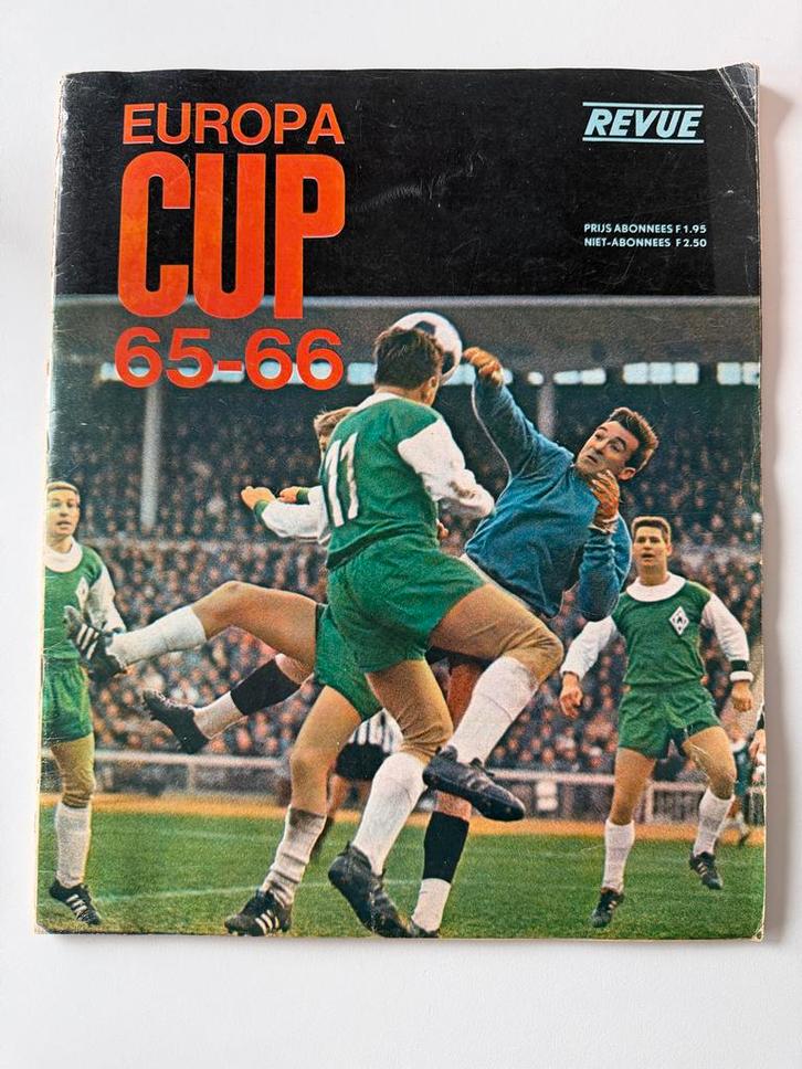 Revue magazine Europa Cup 65/66, Verzamelen, Sportartikelen en Voetbal, Gebruikt, Boek of Tijdschrift, Overige binnenlandse clubs
