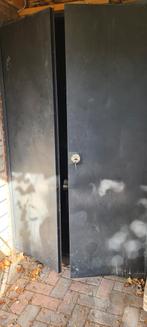 draaideur kast staal Manutan, Huis en Inrichting, Gebruikt, 100 tot 150 cm, Metaal, 25 tot 50 cm