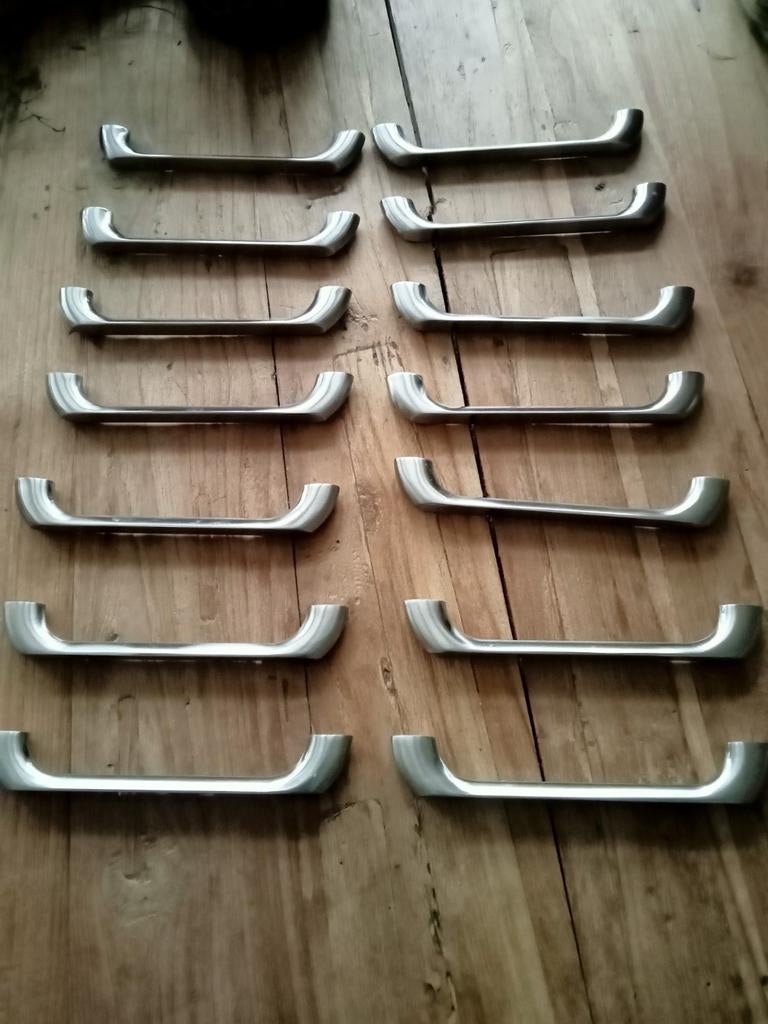 14 handgrepen bv voor keuken kastjes, Ophalen, Zo goed als nieuw, Chroom, Overige typen