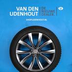 Volkswagen T-roc winterset 18 inch NIEUW, Auto-onderdelen, Banden en Velgen, Ophalen, 18 inch, 215 mm, -