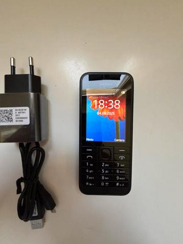 Nokia telefoon met  nieuwe batterij  , type RM970. beschikbaar voor biedingen