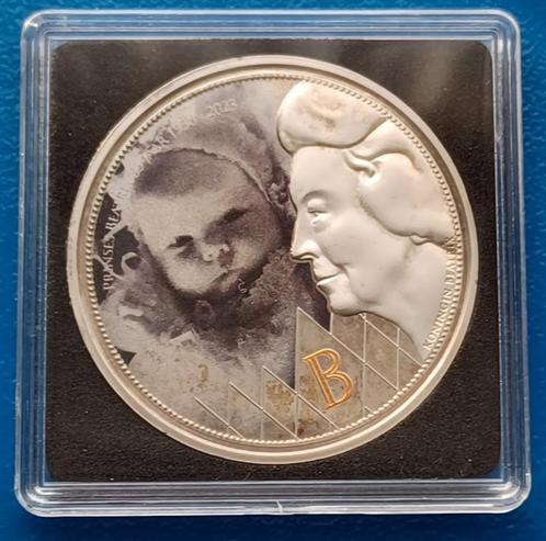 Penning 85 jaar Prinses Beatrix 1938-2023 "Photo Mirror", Postzegels en Munten, Penningen en Medailles, Overige materialen, Nederland