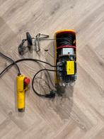 Elektrische Lier met Haak - Compleet!, Ophalen, Gebruikt, Elektrisch