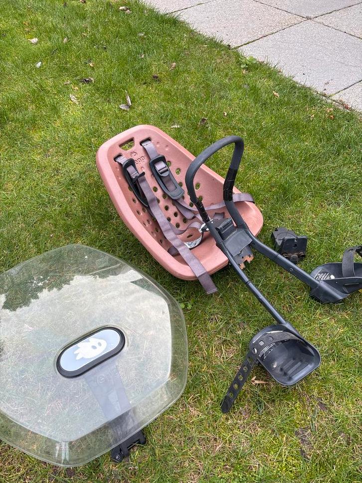 Yepp Voorzitje + Windscherm, Fietsen en Brommers, Fietsaccessoires | Fietsstoeltjes, Gebruikt, Voorzitje, Voetsteuntjes, Ophalen