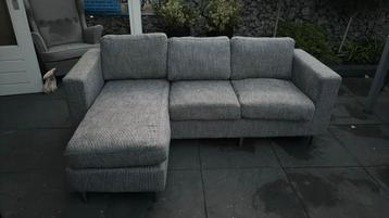 bank met lounge gedeelte