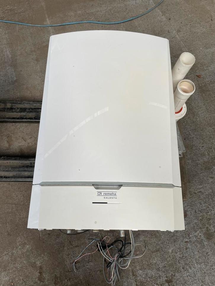 Remeha Calenta 40L 2016, Doe-het-zelf en Verbouw, Geisers en Boilers, Gebruikt, Geiser, Minder dan 20 liter, Ouder dan 10 jaar