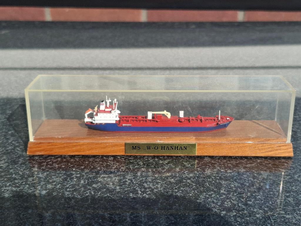 SCHAAL MODELBOOTJE IN VITRINEKASTJE, Ophalen, Gebruikt, 1:200 of kleiner, Overige merken