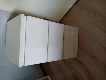 Malm 3 lade kast. beschikbaar voor biedingen
