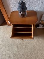 Krantenbak, Ophalen, Zo goed als nieuw, Minder dan 45 cm