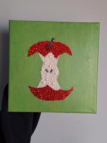 Rhinestone appel schilderij beschikbaar voor biedingen