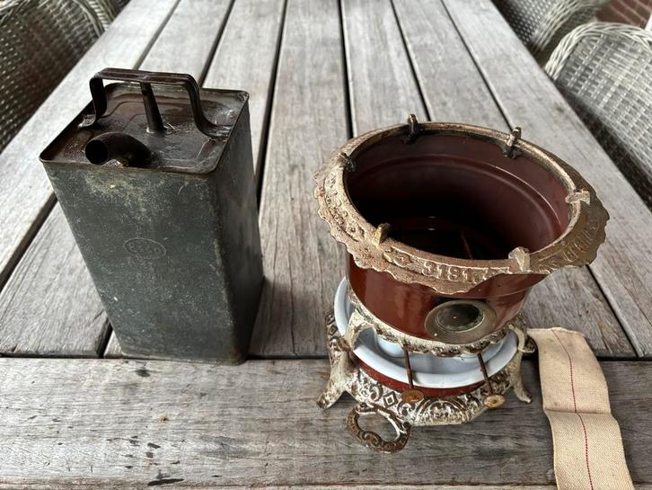 Oud petroleumstel, Esso oliekan 1949 & lont, Antiek en Kunst, Antiek | Overige Antiek, Ophalen