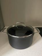 Le Creuset kookpan 24 cm plus deksel VASTE PRIJS € 80,00, Kookpan of Snelkookpan, Overige materialen, Gebruikt, Ophalen of Verzenden