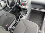 Toyota Aygo 1.0-12V Access *AIRCO*ORG NL 106.874KM N.A.P., Voorwielaandrijving, Gebruikt, 4 stoelen, Origineel Nederlands