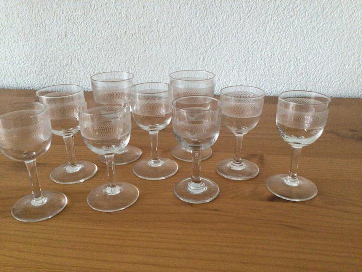 9 Antieke gegraveerde glaasjes, handgemaakt, Antiek en Kunst, Antiek | Glas en Kristal, Ophalen of Verzenden
