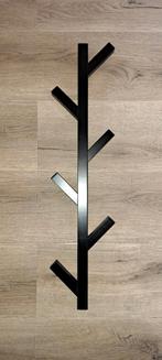 Ikea zwarte wandkapstok tjusig, Huis en Inrichting, Woonaccessoires | Kapstokken, Zo goed als nieuw, Minder dan 100 cm, Hout, Ophalen