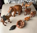 Houten olifanten kamelen en vis en stenen waxinelichthouder, Verzamelen, Dierenverzamelingen, Ophalen of Verzenden, Gebruikt, Wild dier