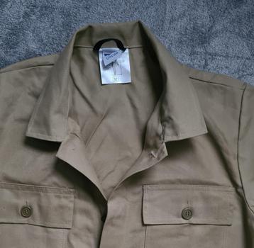 Stevige khaki overall van 100% katoen, maat 52 beschikbaar voor biedingen