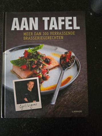 Aan tafel